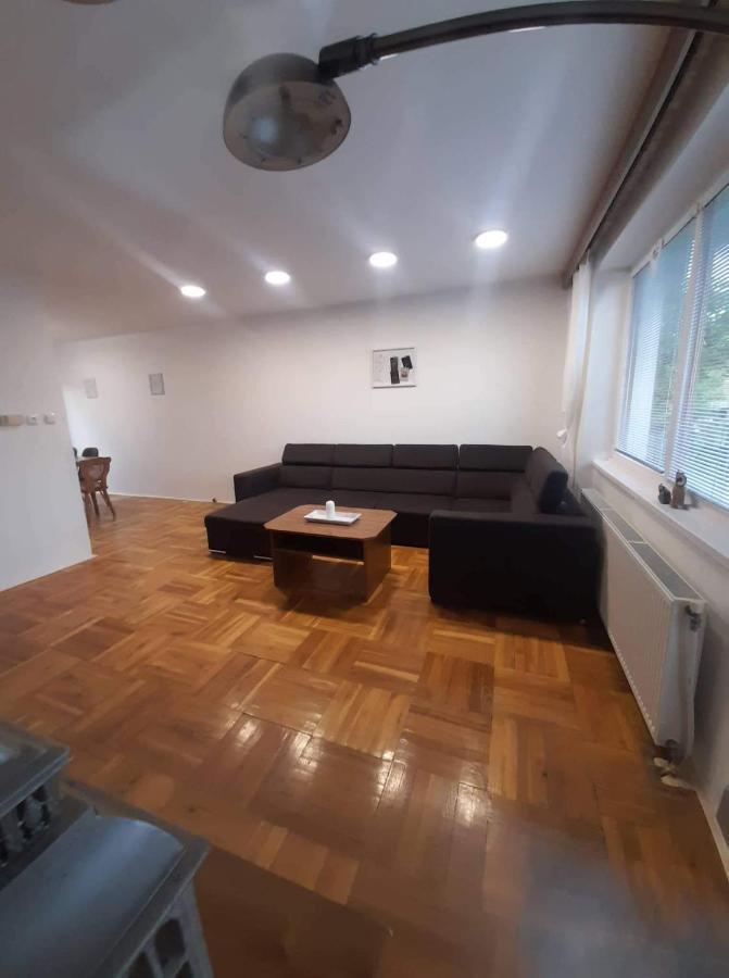 Petadvacitka Villa Česká Skalice Екстериор снимка